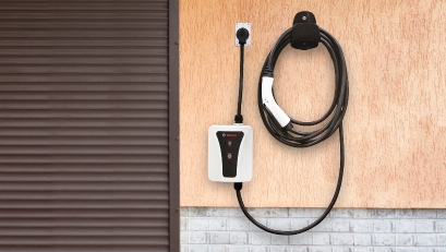 The Bosch EV400 series charging station features a sleek compact design with an industry maximum 25-foot cord